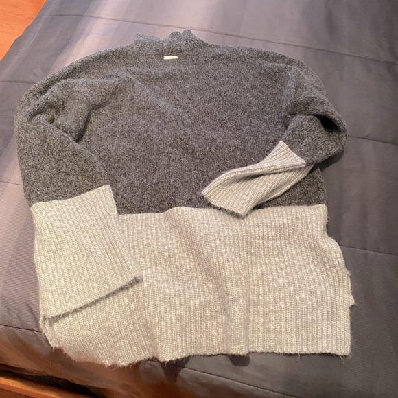 Michael Kors high neck sweater - Picture 3 of 7